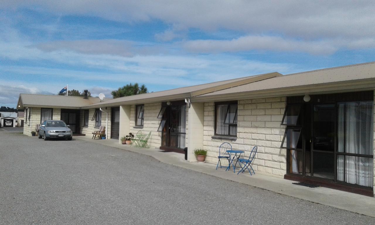 Moeraki Boulders Motel Hampden Kültér fotó