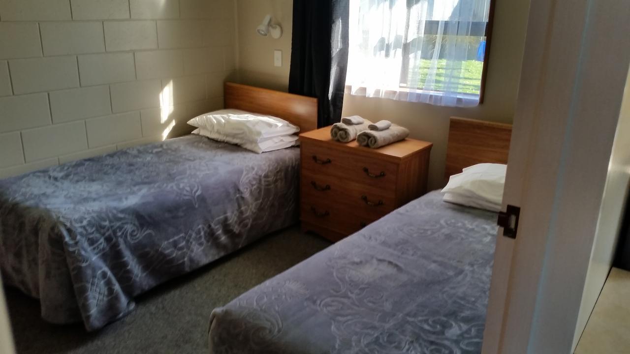 Moeraki Boulders Motel Hampden Kültér fotó