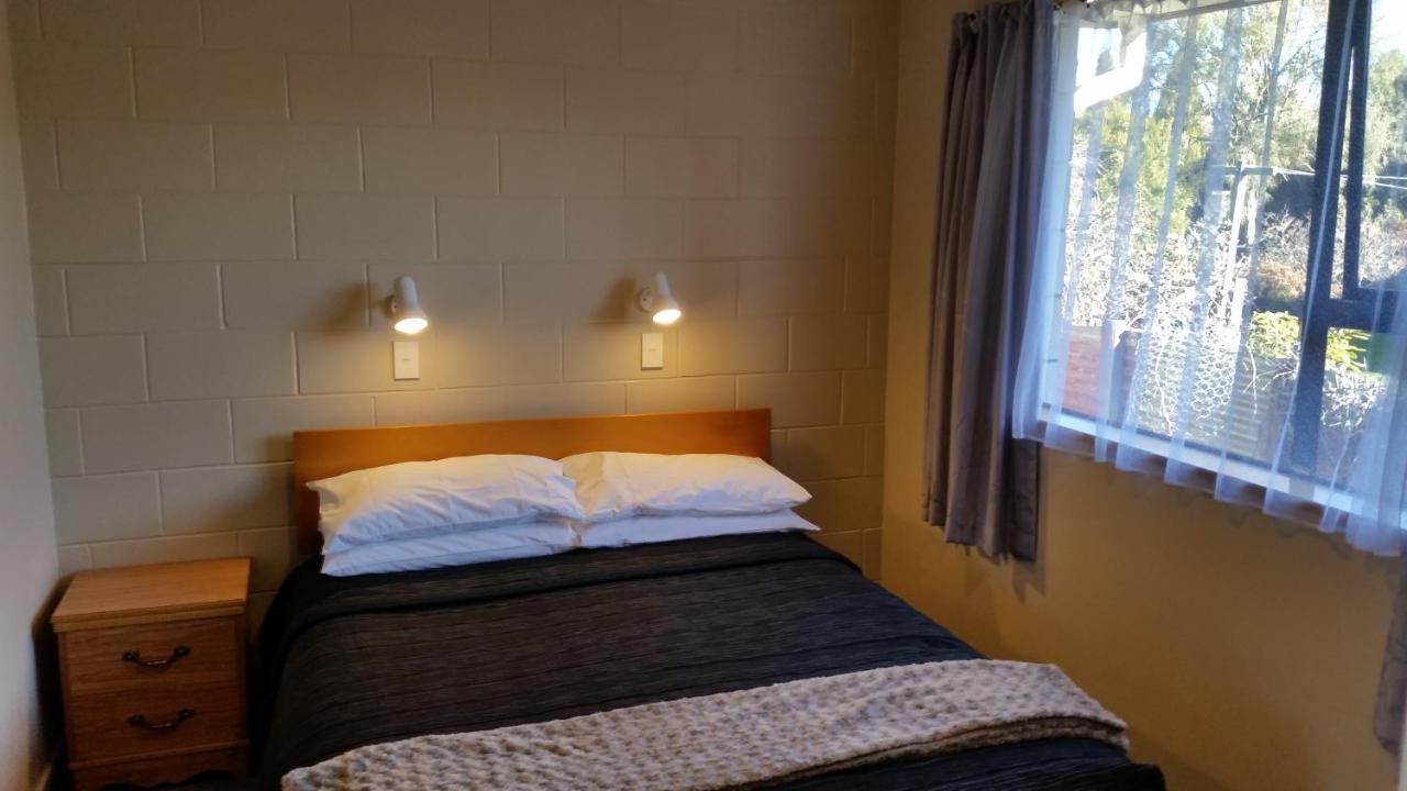 Moeraki Boulders Motel Hampden Kültér fotó